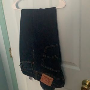 Levi Jeans Pant Waist 36 L 32  Blue color Barely worn